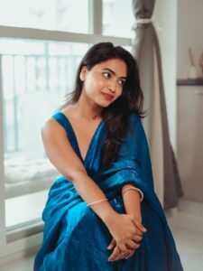 Alekhya Harika Latest Saree Images – Glamorous Blue Saree HD Photoshoot (4)