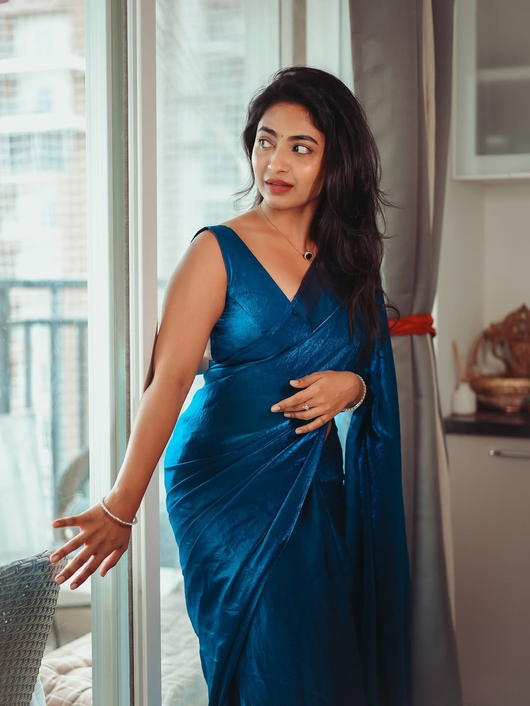 Alekhya Harika Latest Saree Images – Glamorous Blue Saree HD Photoshoot (9)