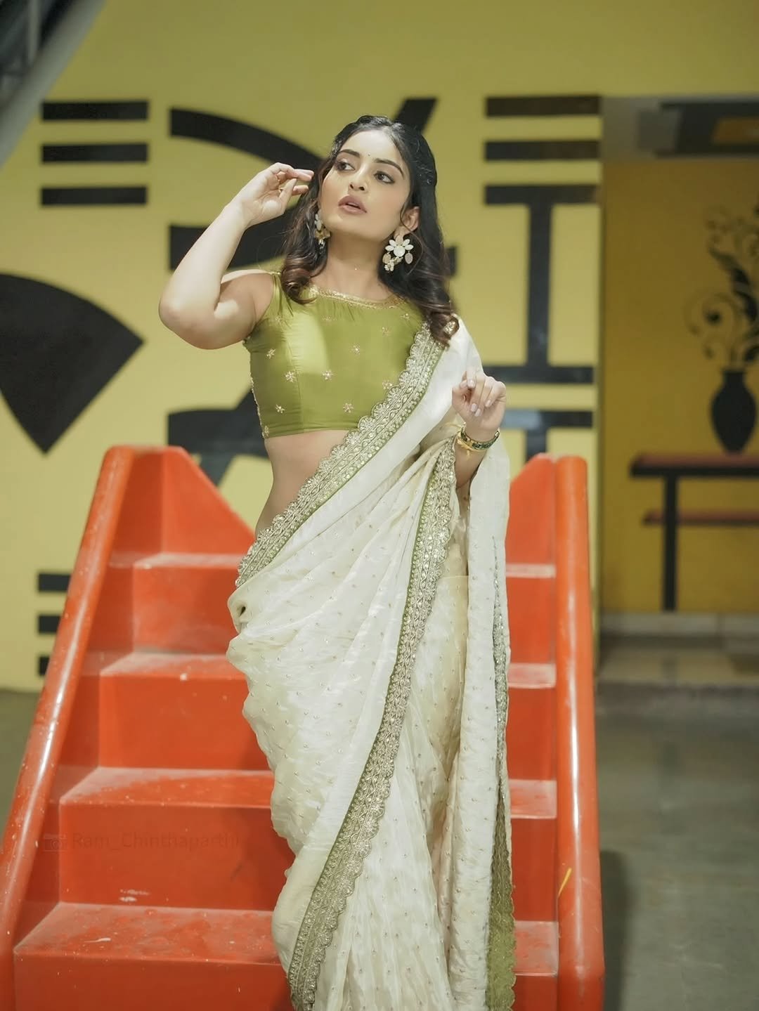 Ananya Nagella White & Green Saree Look – Latest HD Images (7)
