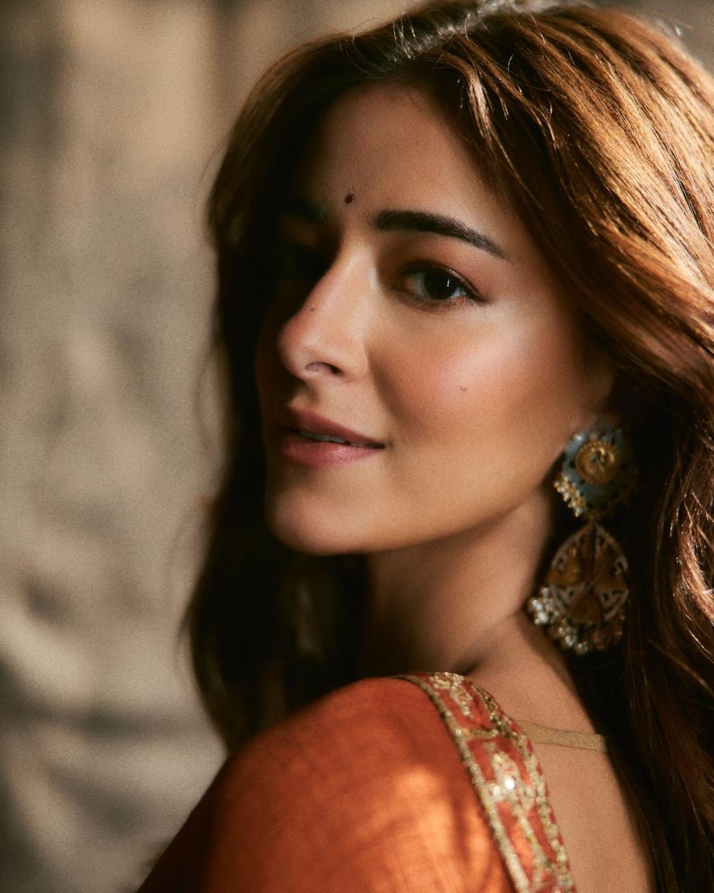 Ananya Panday Latest Saree Photos in Ethnic Style (2)
