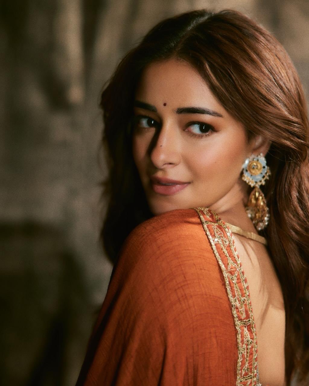 Ananya Panday Latest Saree Photos in Ethnic Style (9)