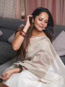 Anasuya Bharadwaj Traditional Look – Beautiful Saree Photos (1)