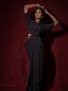 Anupama Parameswaran Elegant Black Saree Photoshoot – Stunning HD Images (11)