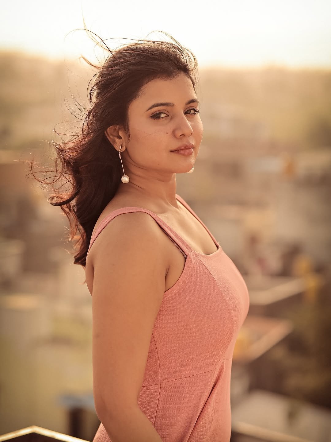 Arul Jyothi Pink Outfit Photos – Fans Can’t Stop Admiring (8)