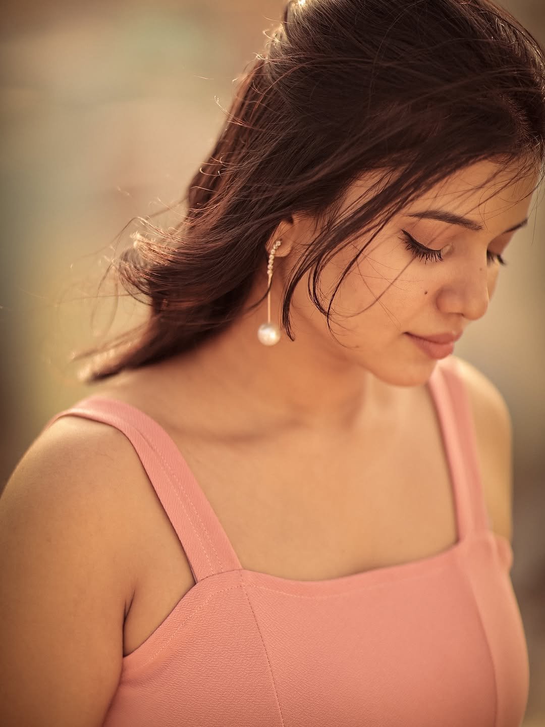 Arul Jyothi Pink Outfit Photos – Fans Can’t Stop Admiring (9)