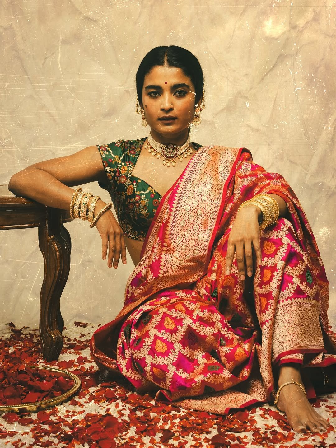 Chaithra J Achar Royal Traditional Saree Photoshoot (15)