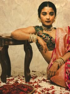 Chaithra J Achar Royal Traditional Saree Photoshoot (2)