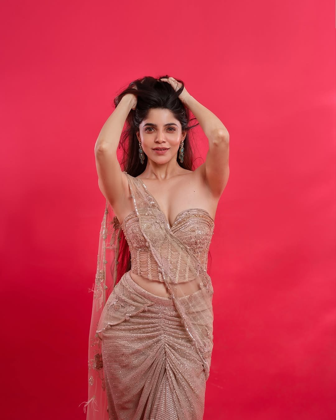 Divya Bharathi Radiates Confidence in Latest Studio Shoot (12)