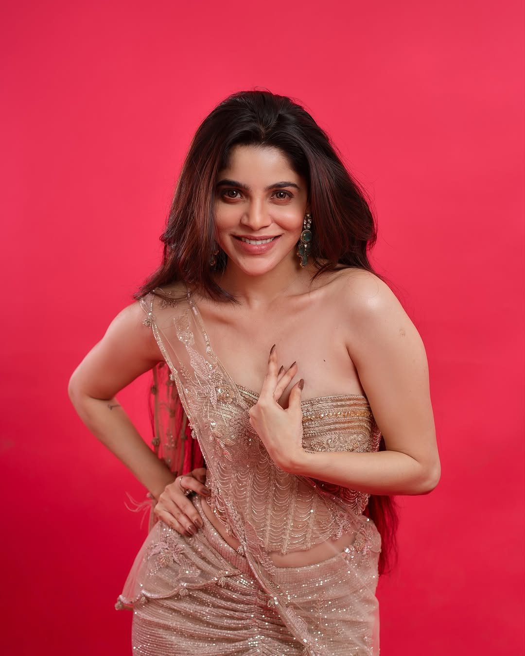 Divya Bharathi Radiates Confidence in Latest Studio Shoot (9)