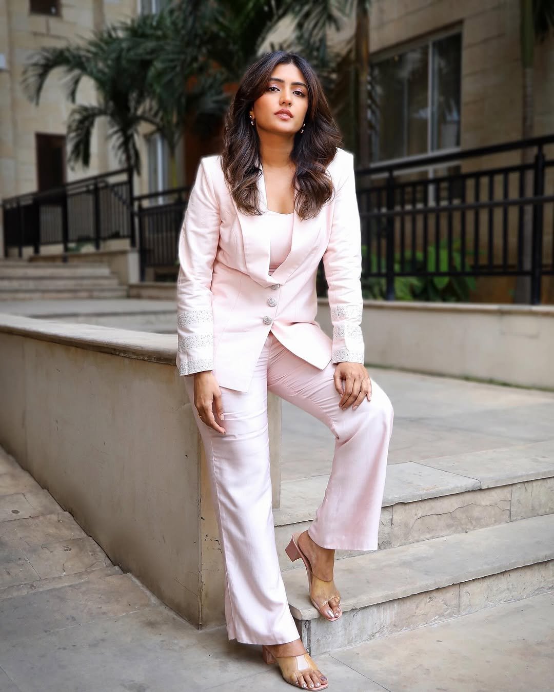 Eesha Rebba Latest HD Images – Elegant White Blazer Photoshoot Still (11)