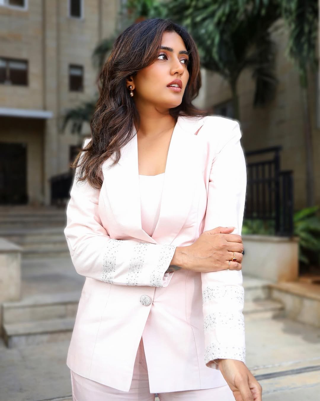 Eesha Rebba Latest HD Images – Elegant White Blazer Photoshoot Still (13)