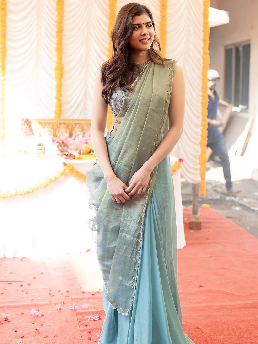 Kalyani Priyadarshan Elegant Green Saree Look – Stunning HD Images (2)