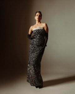 Malavika Mohanan Glamorous Black Dress Photos – New HD Pics Gallery (3)