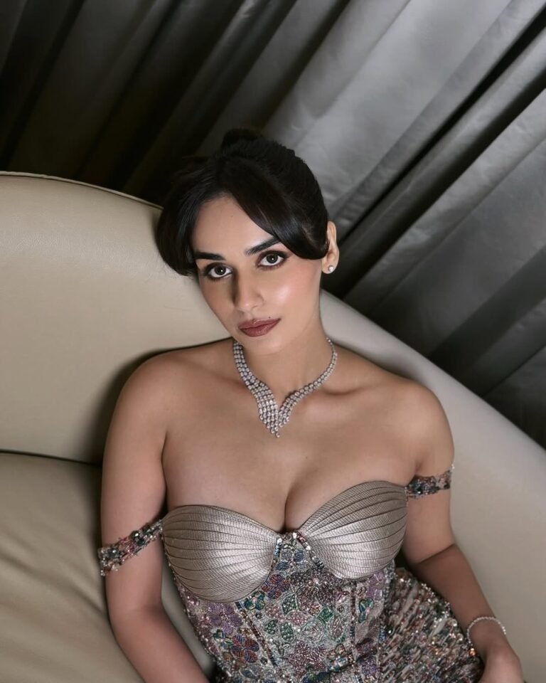 Manushi Chhillar Metallic Bustier Gown – Glam Evening Look (2)