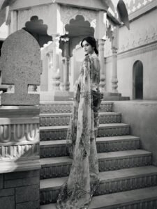 Nabha Natesh HD Photos in Purple Saree – Elegant Temple Pics Collection (8)