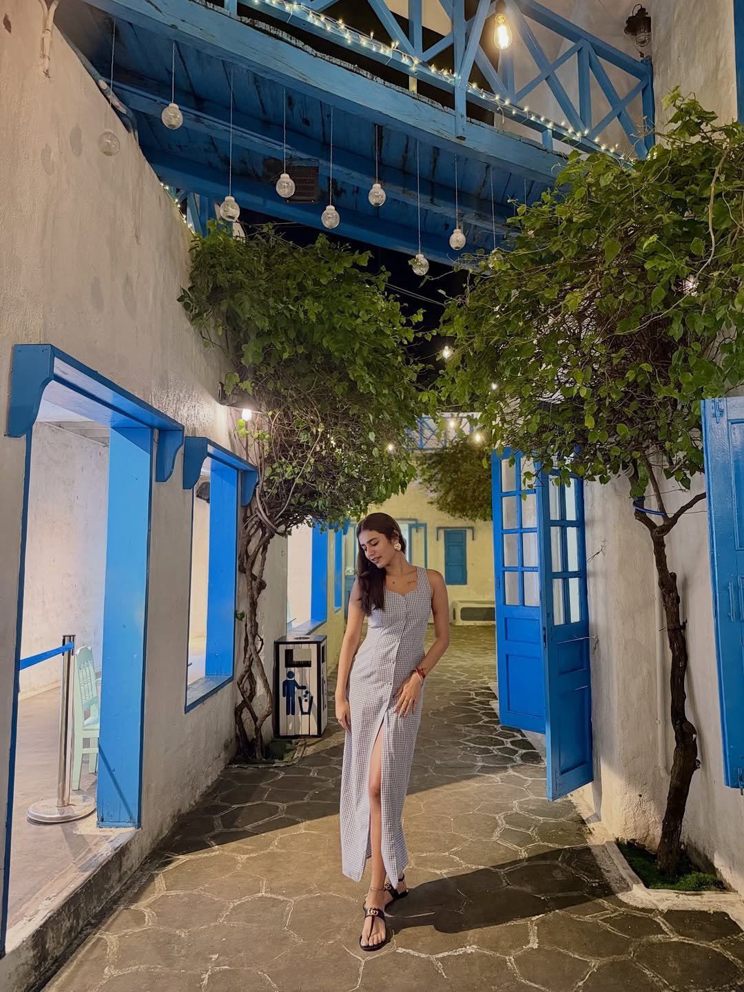 Priya Varrier Casual Summer Outfit – Beautiful HD Images (8)