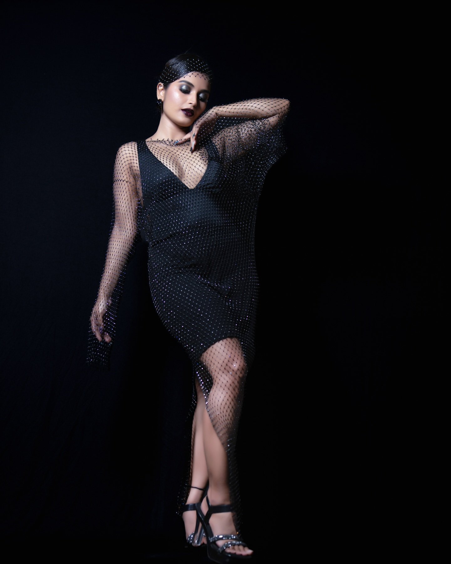 Priyanka Jain Bold Black Outfit Photoshoot (11)