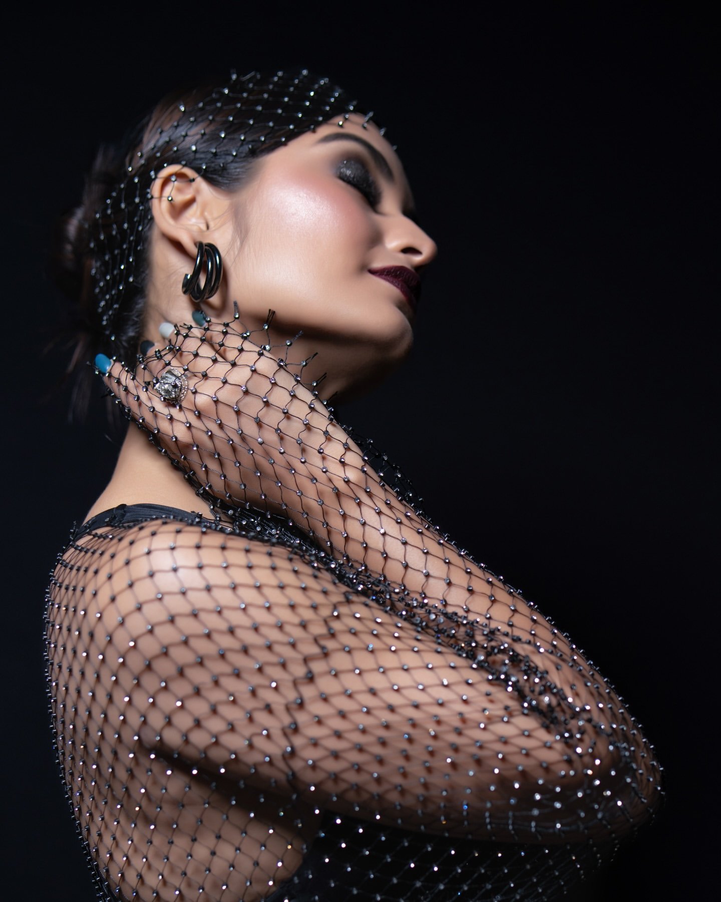 Priyanka Jain Bold Black Outfit Photoshoot (2)