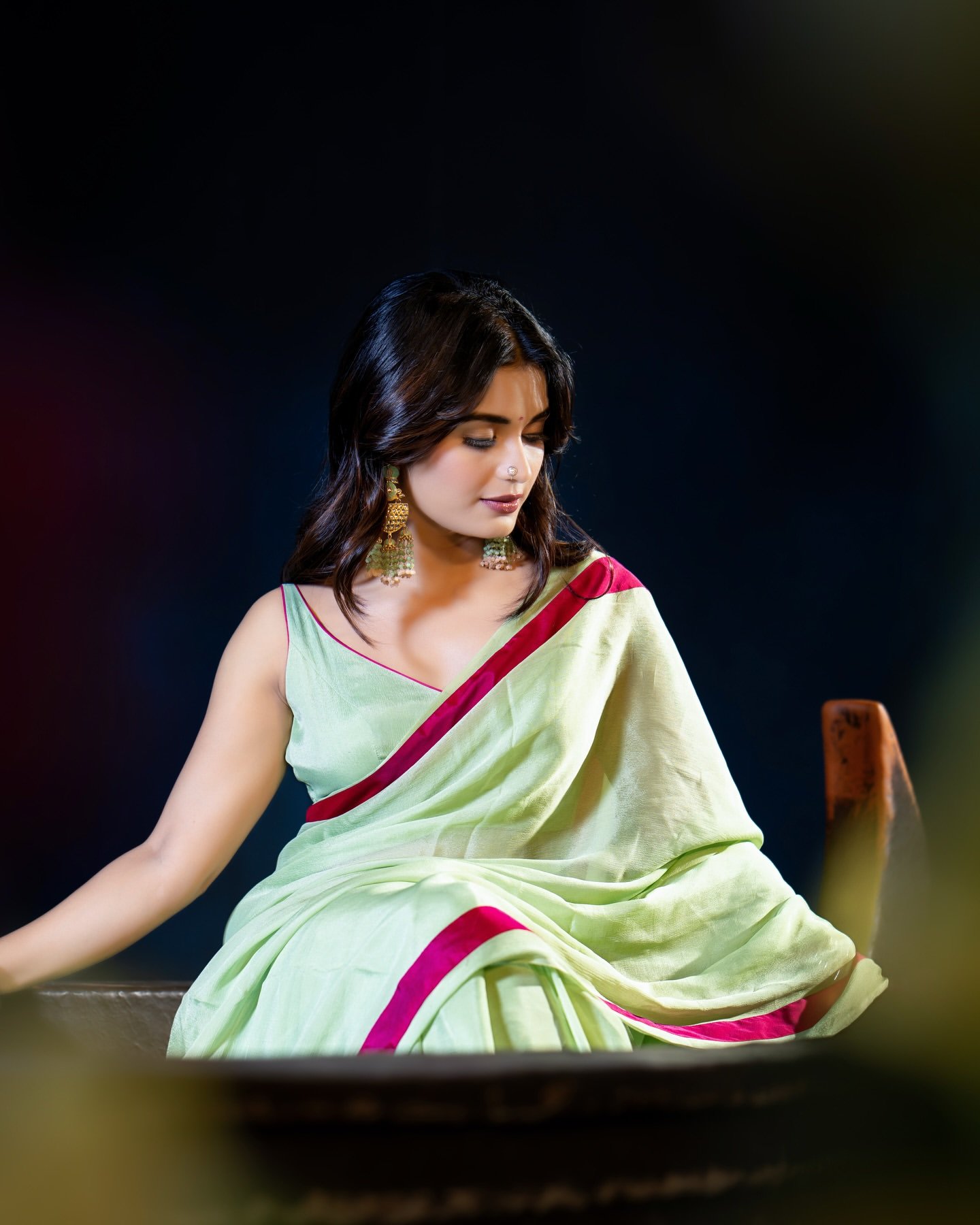 Priyanka Jain Riverside Photoshoot in Green Saree (4)