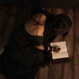 Close-up of Priyanka wearing silver chandbalis and smoky eye makeup