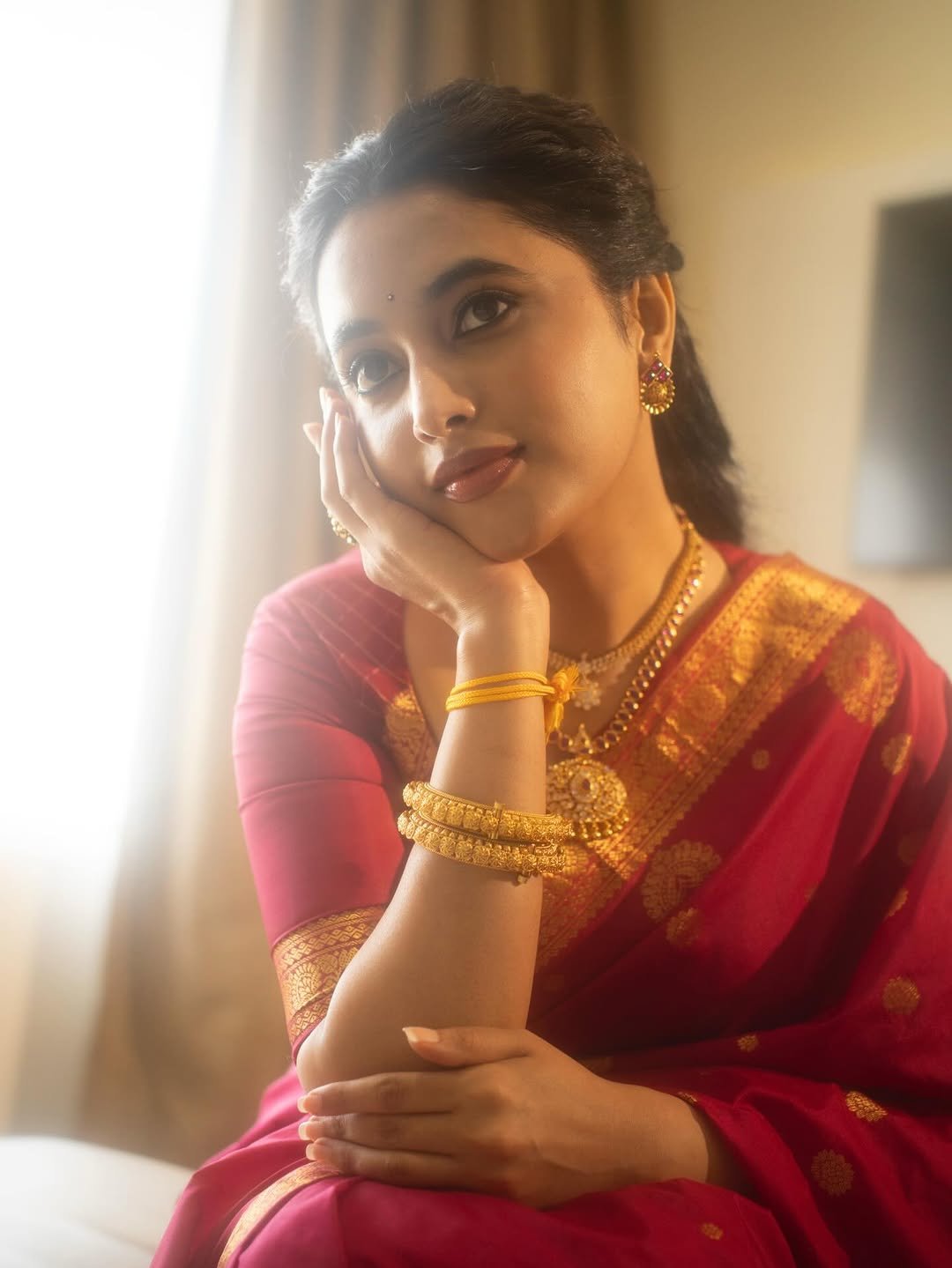 Priyanka Mohan Classy Ethnic Look (5)