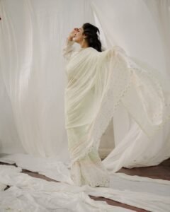 Rajisha Vijayan Graceful Traditional Look Photoshoot – Stunning HD Images (17)