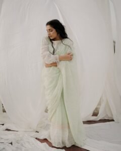 Rajisha Vijayan Graceful Traditional Look Photoshoot – Stunning HD Images (4)