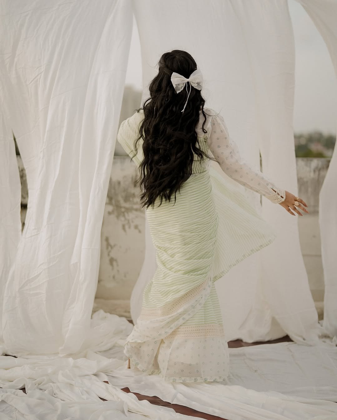 Rajisha Vijayan Graceful Traditional Look Photoshoot – Stunning HD Images (5)