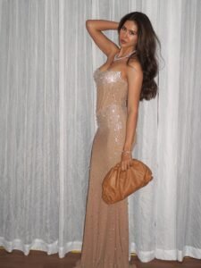 Sonam Bajwa Looking Hot in Latest Photoshoot 2025 (11)