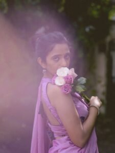 Trupti Ravindra Elegant Purple Saree Photoshoot (3)