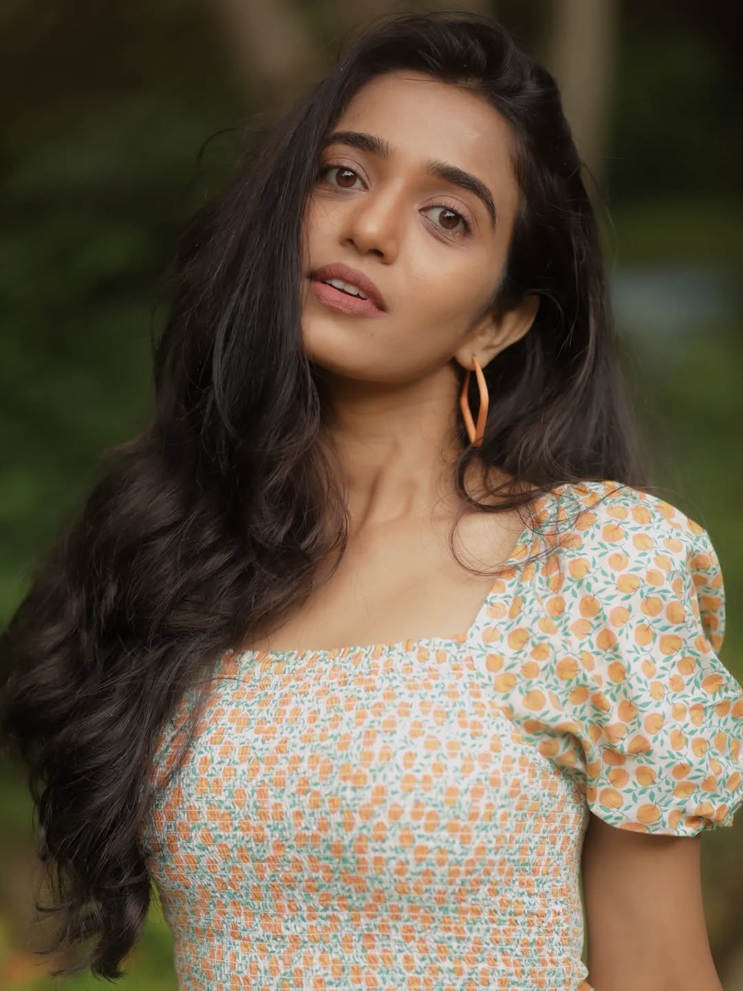 Trupti Ravindra Looks Naturally Beautiful in a Floral Outfit (4)