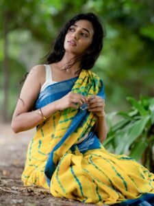 Trupti Ravindra Saree Photoshoot – Hot Yellow Blue Saree HD Images (5)