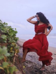 Trupti Ravindra in Red Dress – Stylish Beachside HD Photos (5)