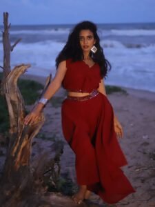 Trupti Ravindra in Red Dress – Stylish Beachside HD Photos (7)