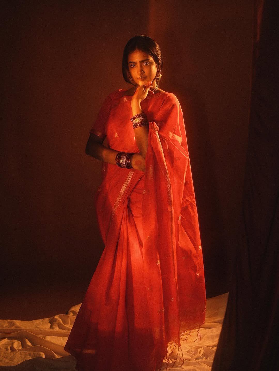 Yoga Lakshmi Golden Hour Close-Up – Traditional Nose Ring & Red Saree Glow (17)