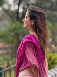 Ashika Ranganath Looks Gorgeous in Pink Saree latest HD photos
