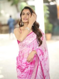 Ashika Ranganath Looks Gorgeous in Pink Saree trending celebrity photos