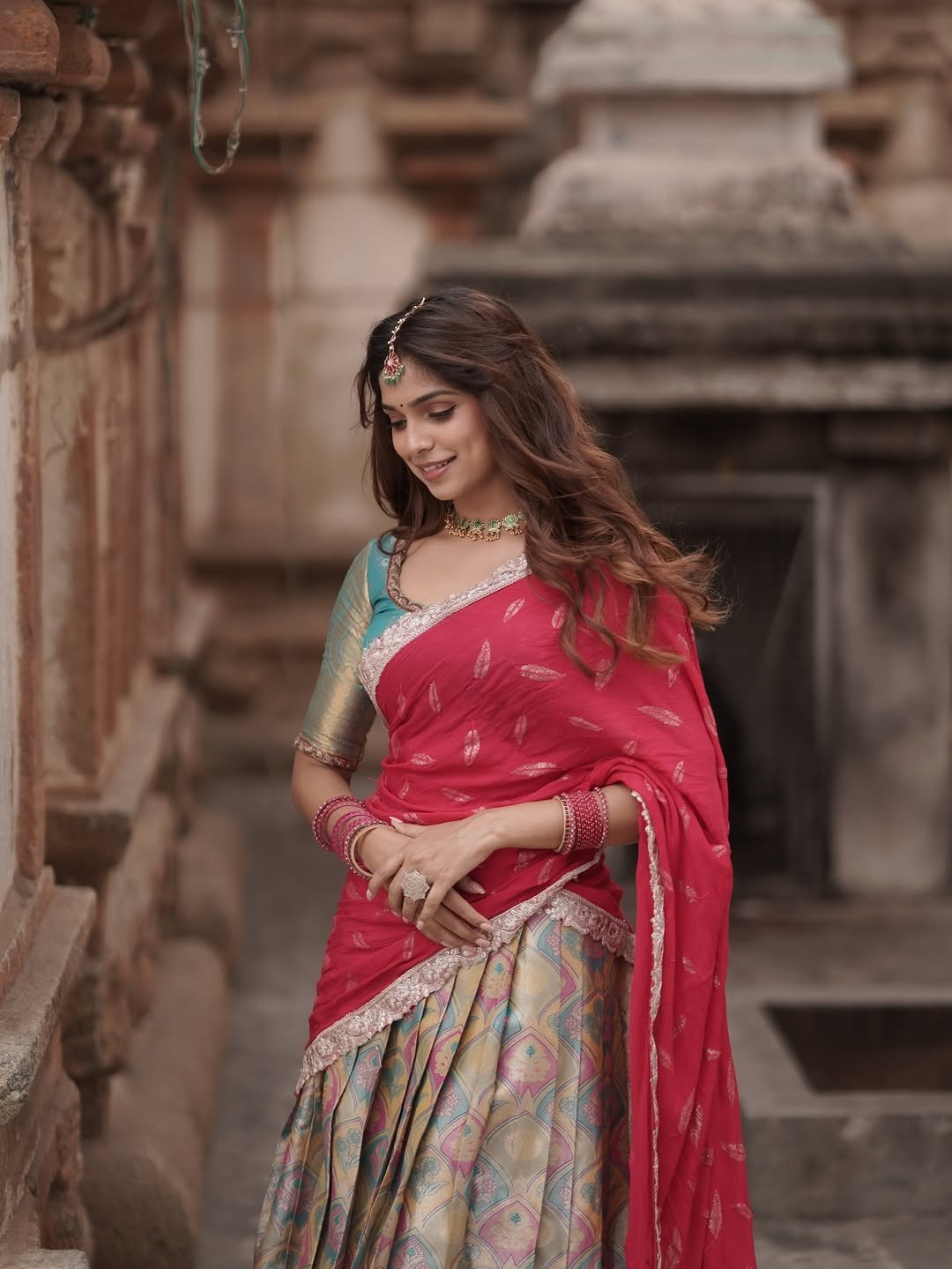 Ayana Stunning Pink Saree Traditional Look HD Images (10)