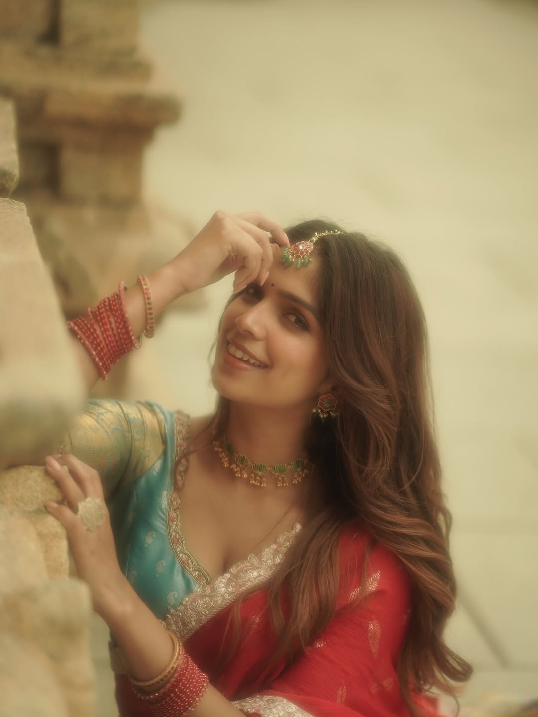 Ayana Stunning Pink Saree Traditional Look HD Images (15)