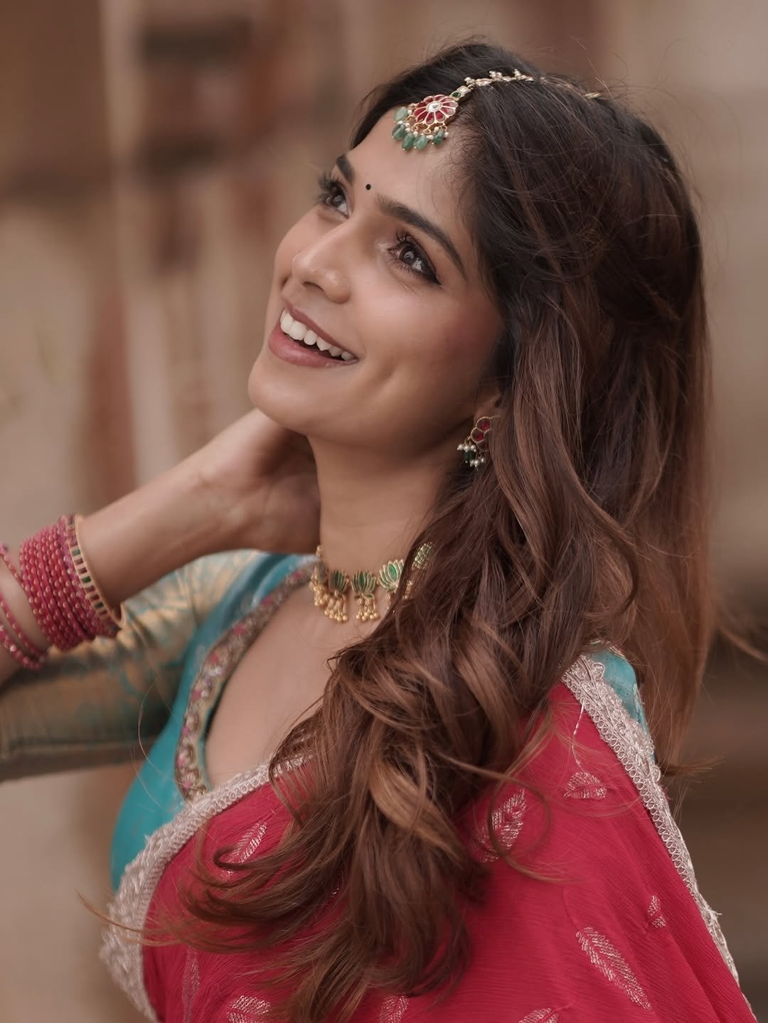 Ayana Stunning Pink Saree Traditional Look HD Images (2)