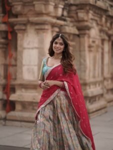 Ayana Stunning Pink Saree Traditional Look HD Images stunning fashion look
