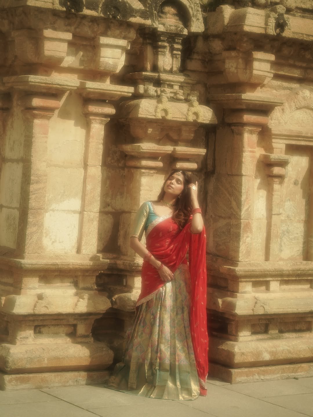 Ayana Stunning Pink Saree Traditional Look HD Images (27)