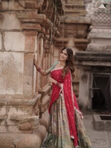 Ayana Stunning Pink Saree Traditional Look HD Images stunning fashion look