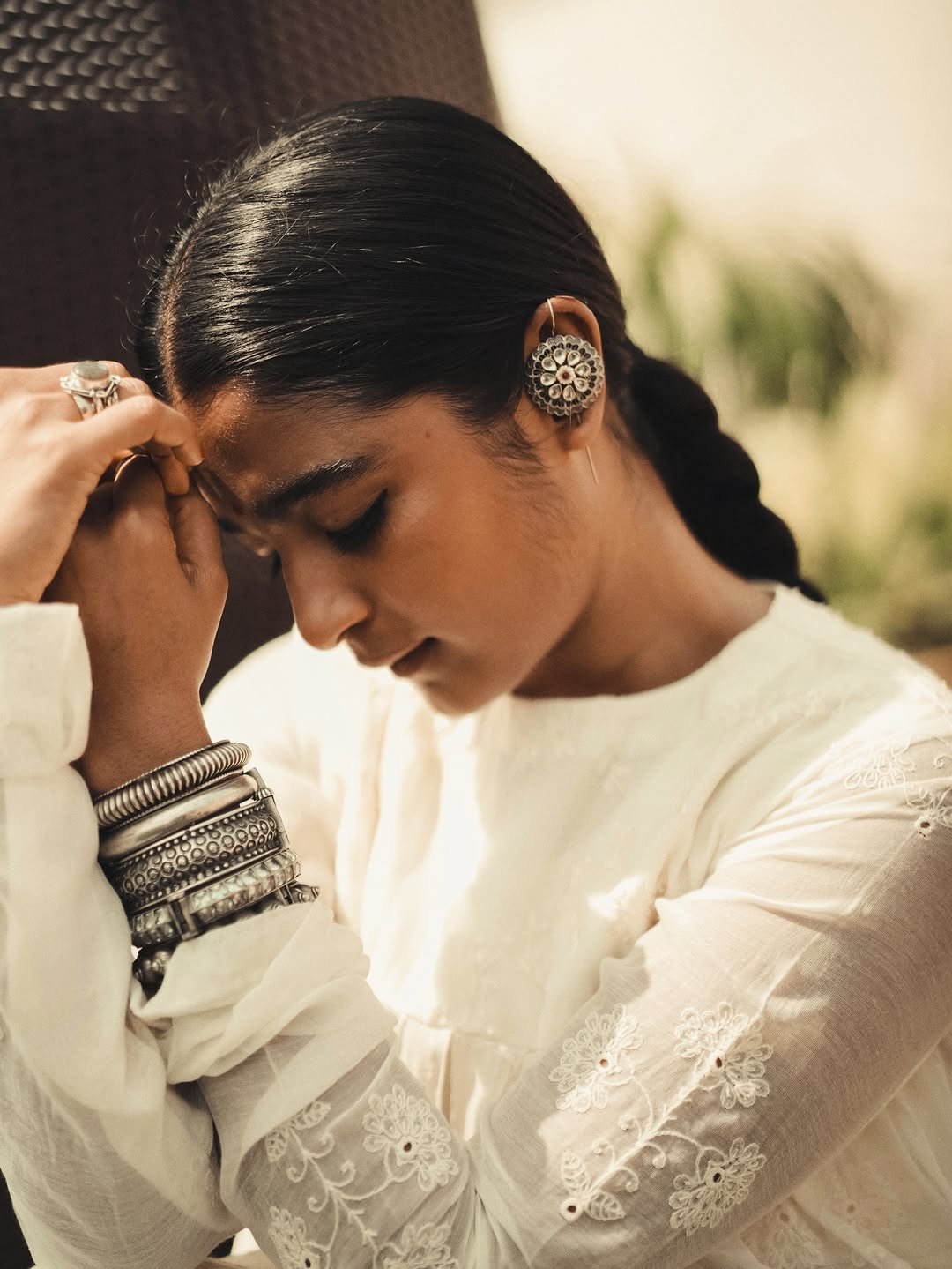 Chaithra J Achar Looks Graceful in White Ethnic Outfit (10)