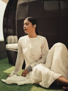 Chaithra J Achar Looks Graceful in White Ethnic Outfit stunning fashion look