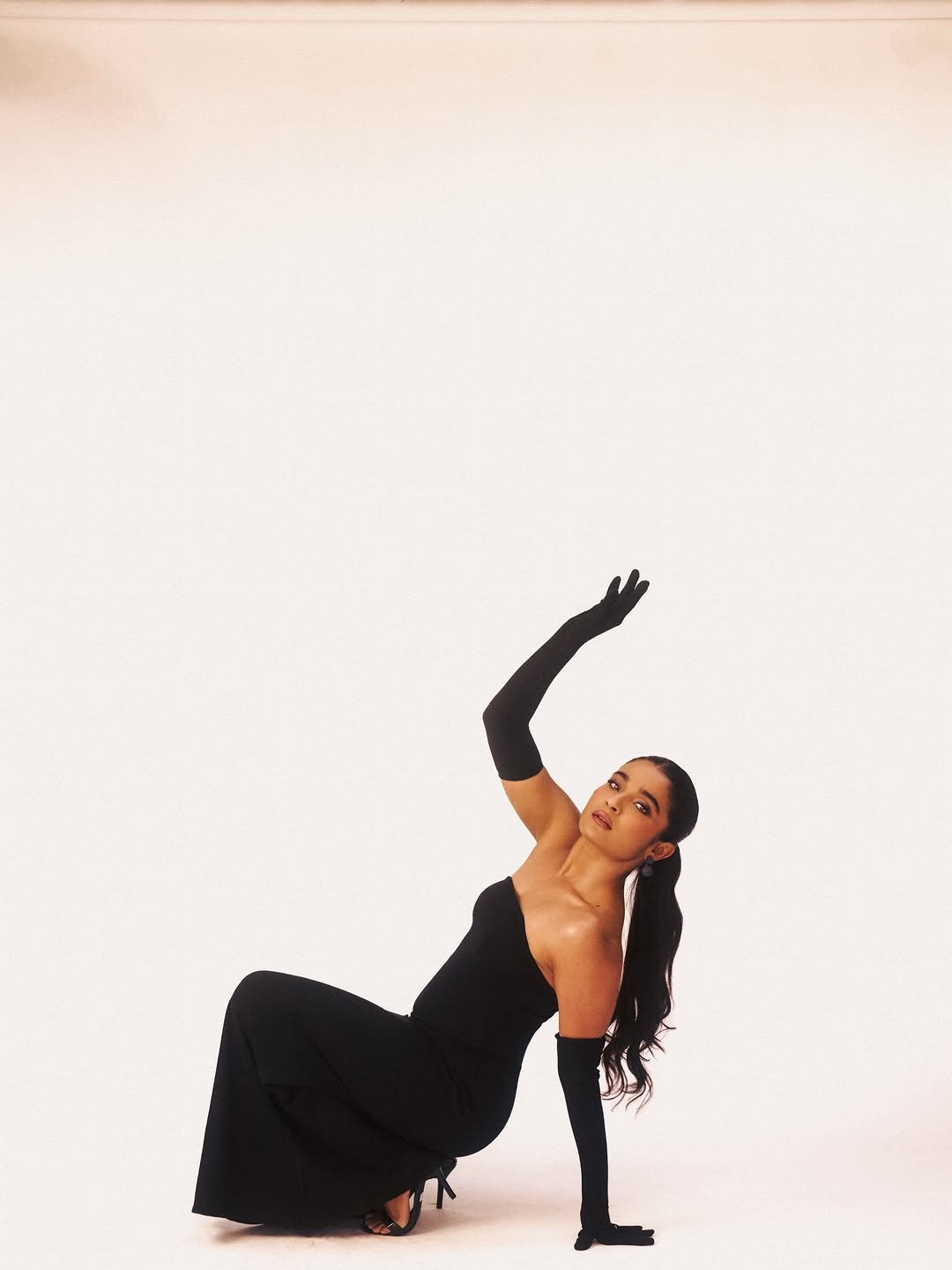 Chaithra J Achar Stuns in Bold Black Outfit – Latest HD Photos (14)