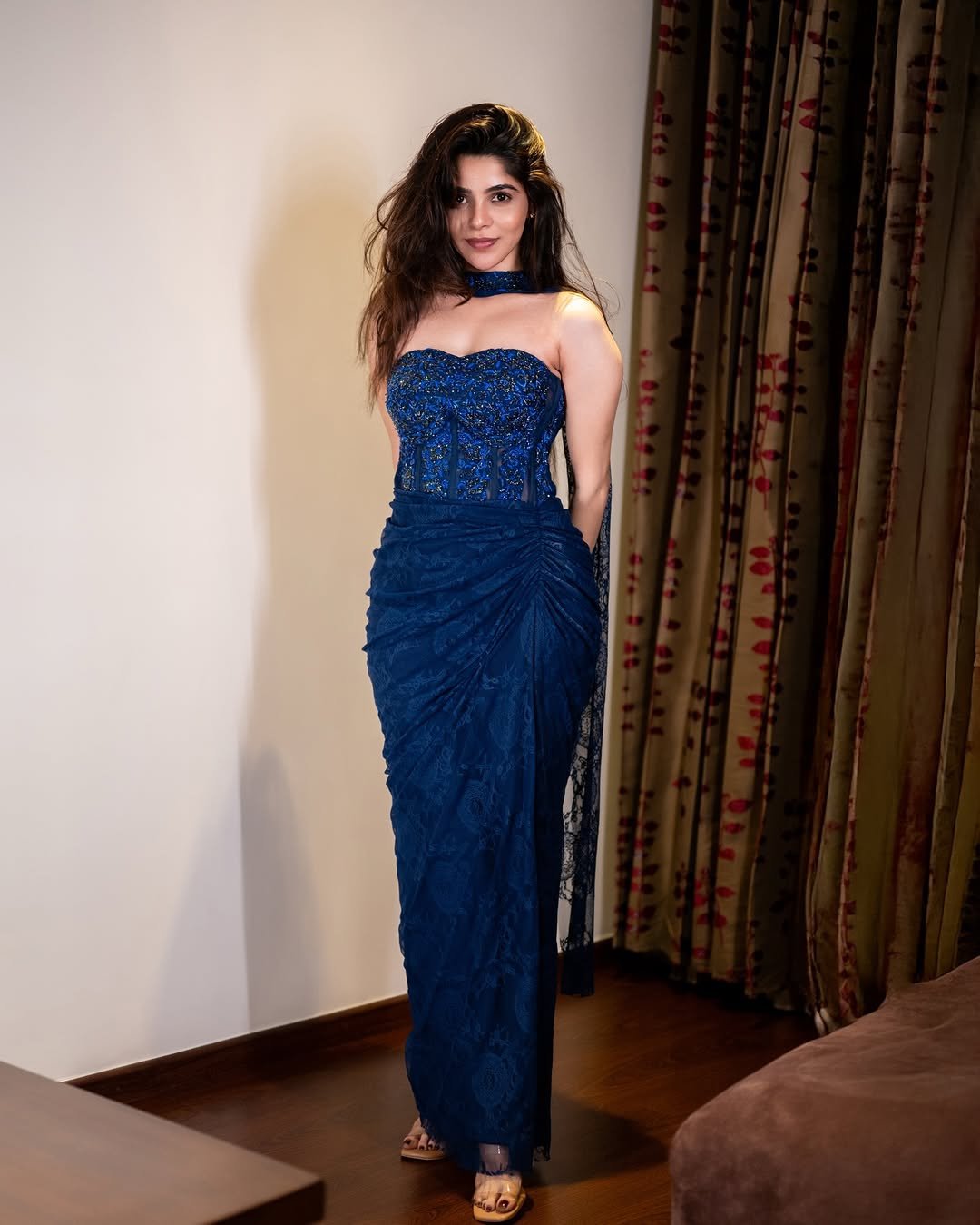 Divya Bharathi Looks Stunning in Blue Designer Dress (13)