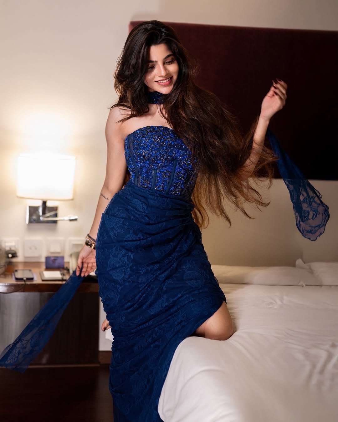 Divya Bharathi Looks Stunning in Blue Designer Dress (9)