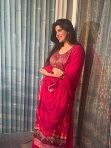 Divya Bharathi Stuns in Red Traditional Outfit – Latest HD Photos (2)