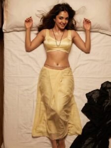 Kiara Advani Stuns in Elegant Ethnic Look – AI Generated Photos (20)